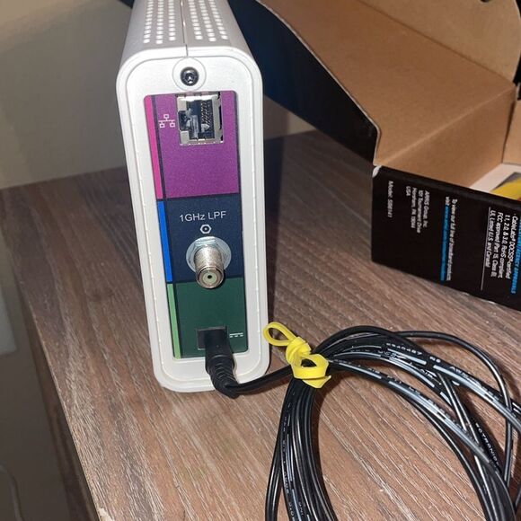 Motorola Arris Surfboard Modem 400 Series - Picture 9 of 9